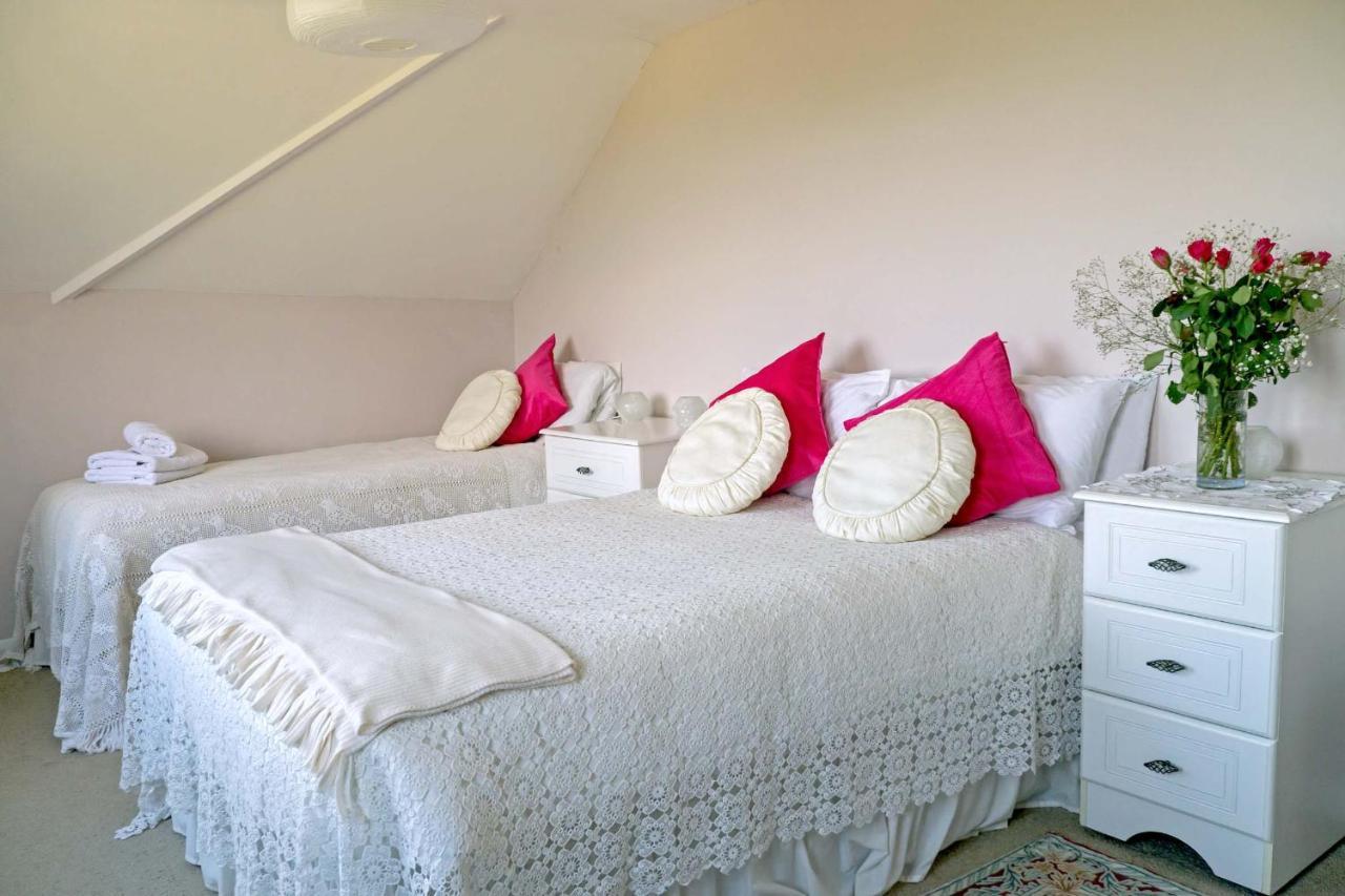 Healing Waters Sanctuary For Exclusive Private Hire And Self Catering Board, Vegetarian, Alcohol & Wifi Free Retreat In Glastonbury Exteriér fotografie